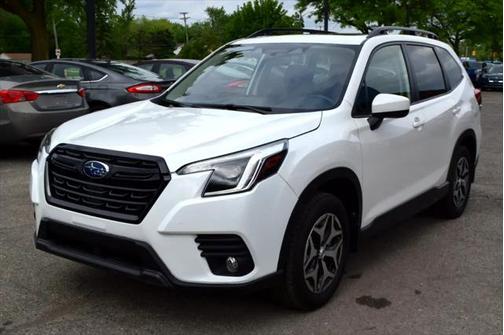 2023 Subaru Forester Premium