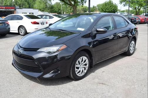 Black Sand Pearl 2019 Toyota Corolla XLE