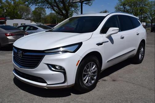 White Frost Tricoat 2023 Buick Enclave Essence AWD