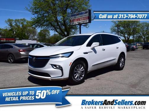 White Frost Tricoat 2023 Buick Enclave Essence AWD