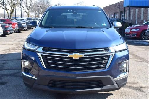 2023 Chevrolet Traverse LT Leather