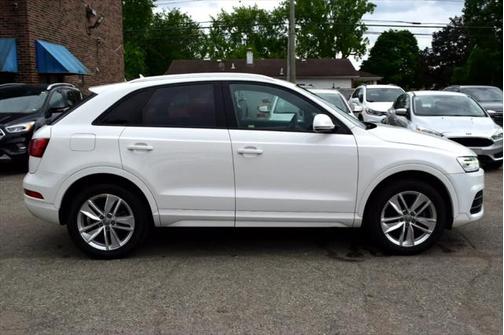 2017 Audi Q3 2.0T Premium