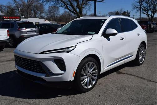White Frost Tricoat 2025 Buick Envision Avenir AWD