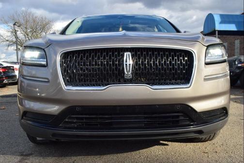 2021 Lincoln Nautilus Reserve