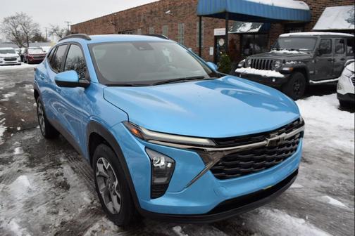 2025 Chevrolet Trax LT