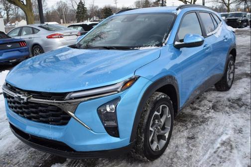 2025 Chevrolet Trax LT