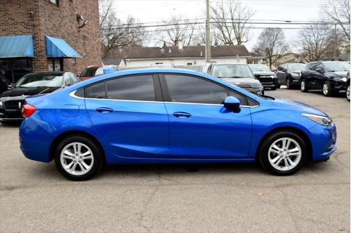 2017 Chevrolet Cruze LT