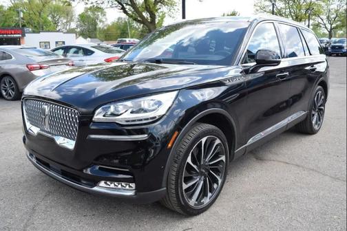 Infinite Black Metallic Clearcoat 2023 Lincoln Aviator Reserve AWD