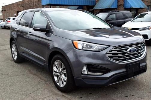 2021 Ford Edge Titanium