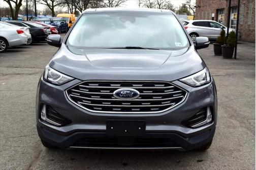 2021 Ford Edge Titanium