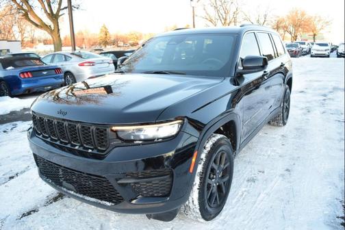 2024 Jeep Grand Cherokee L Laredo