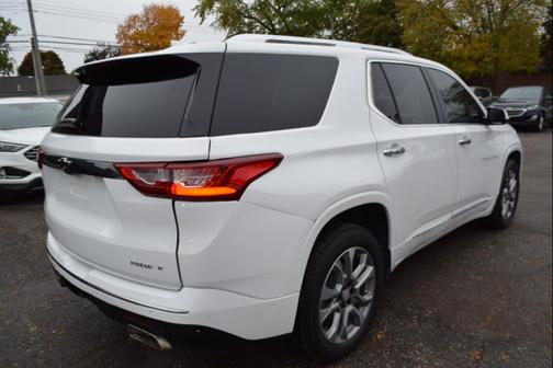 2021 Chevrolet Traverse Premier
