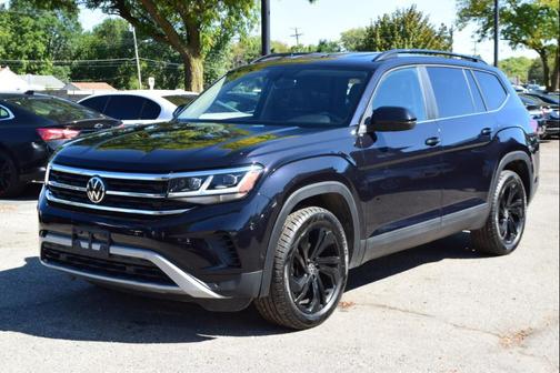 2022 Volkswagen Atlas 3.6L SE w/Technology