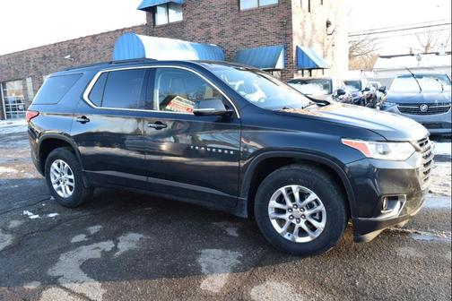2020 Chevrolet Traverse LT Cloth