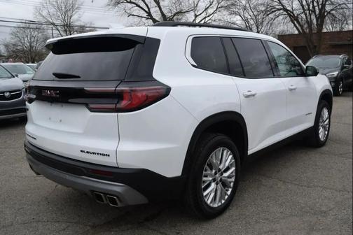 Summit White 2025 GMC Acadia AWD Elevation