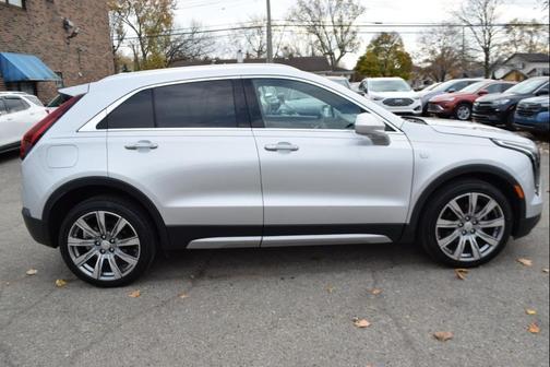 2019 Cadillac XT4 Premium Luxury