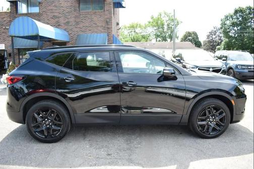 Black 2022 Chevrolet Blazer 2LT