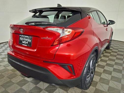 2022 Toyota C-HR 