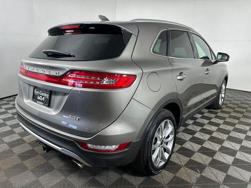 Pewter 2017 Lincoln MKC Select