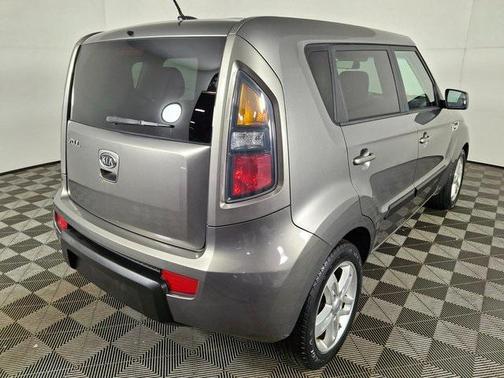 2011 Kia Soul +