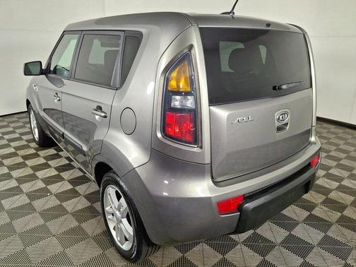 2011 Kia Soul +