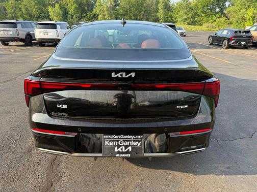 Aurora Black Pearl 2026 Kia K5 GT-Line FWD