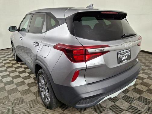 2023 Kia Seltos LX
