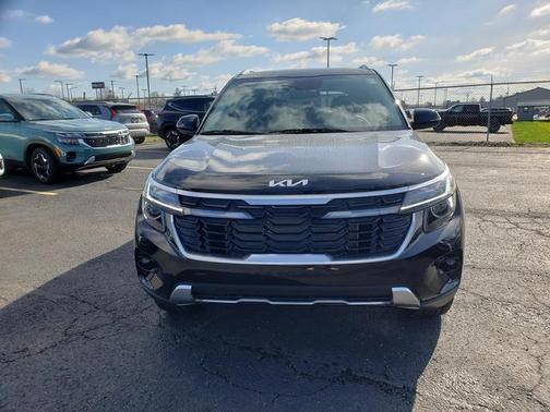 2025 Kia Seltos EX