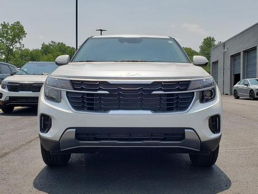 2025 Kia Seltos LX