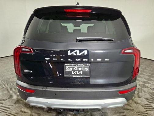 2022 Kia Telluride LX
