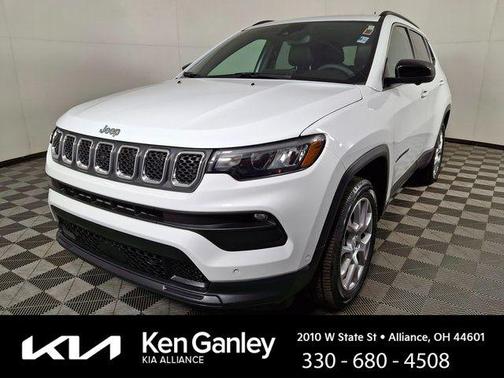 2023 Jeep Compass Latitude Lux