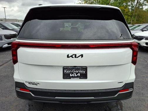2026 Kia Carnival Hybrid SX