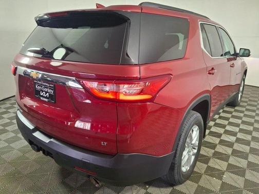 2021 Chevrolet Traverse LT Leather