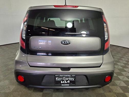 2018 Kia Soul Base