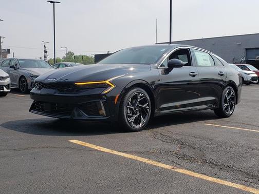 2025 Kia K5 GT-Line