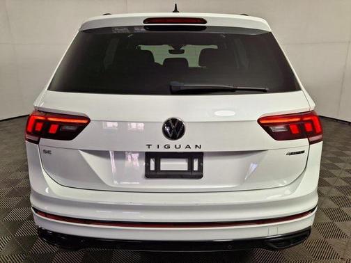 2022 Volkswagen Tiguan 2.0T SE R-Line Black 4MOTION