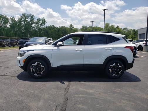 2025 Kia Seltos EX