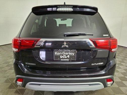 2019 Mitsubishi Outlander SE