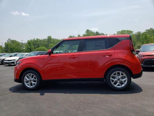 2025 Kia Soul LX