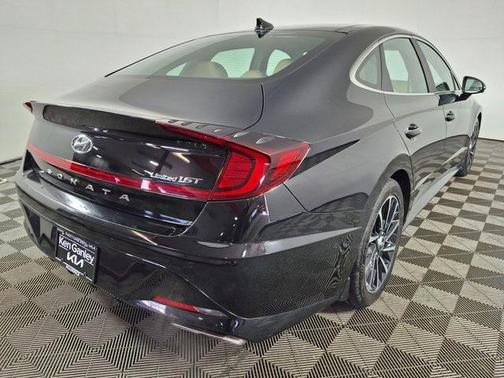 2021 Hyundai SONATA Limited