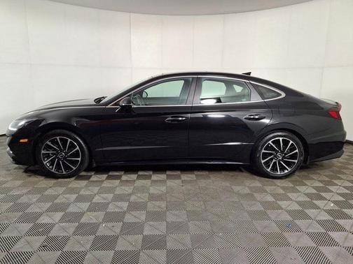 2021 Hyundai SONATA Limited