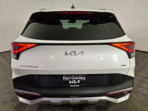 2023 Kia Sportage Hybrid EX