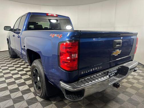 Deep Ocean Blue Metallic 2017 Chevrolet Silverado 1500 1LT
