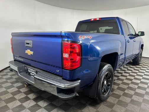 Deep Ocean Blue Metallic 2017 Chevrolet Silverado 1500 1LT