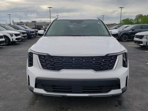 2025 Kia Sorento LX
