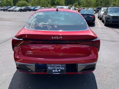 2025 Kia K5 LXS