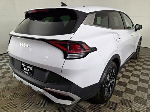 2025 Kia Sportage EX