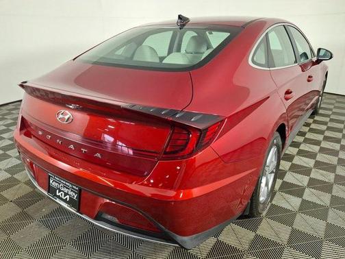 2023 Hyundai SONATA SE