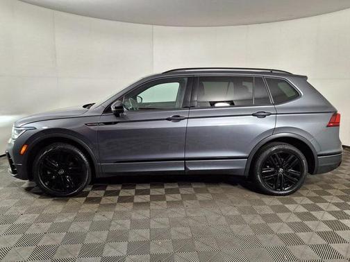 2022 Volkswagen Tiguan 2.0T SE R-Line Black 4MOTION