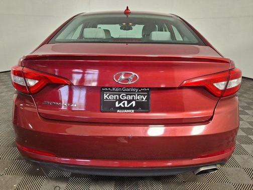 2016 Hyundai SONATA SE